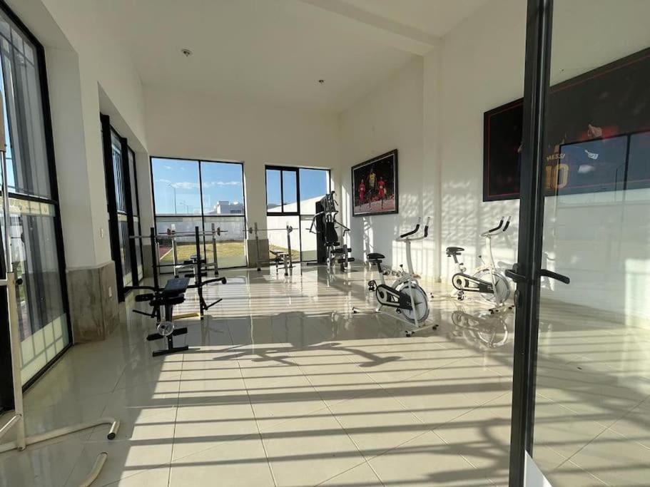 فيلا Laurel de Lagunillasفي Casa Fracc El Cielo Residencial Con Acceso A Casa Club المظهر الخارجي الصورة